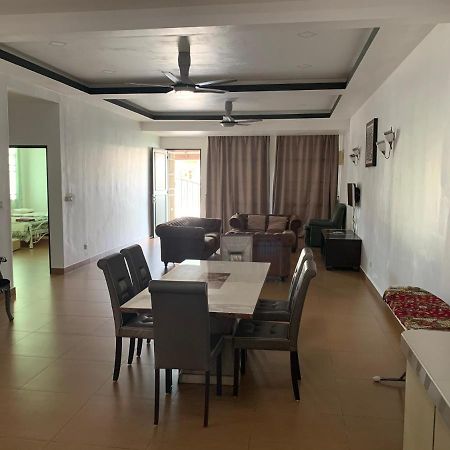 Villaparadise Homestay Batu Pahat Exterior photo